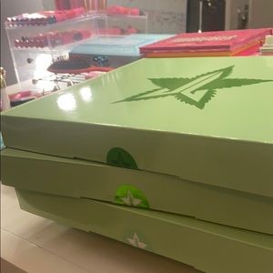 ‼️SOLD‼️JEFFREE STAR 4/20 LEAF MIRRORS